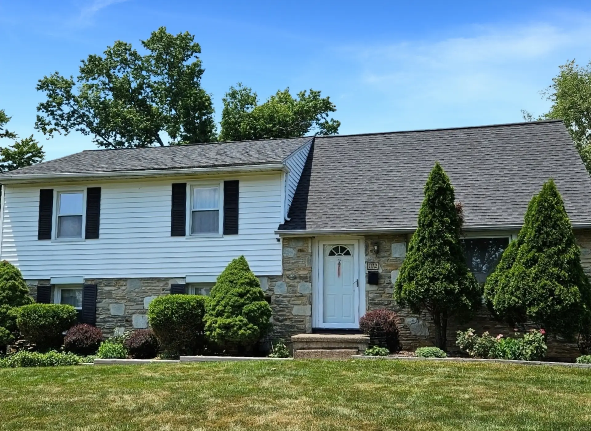 Expert roofing contractor in Montgomery County